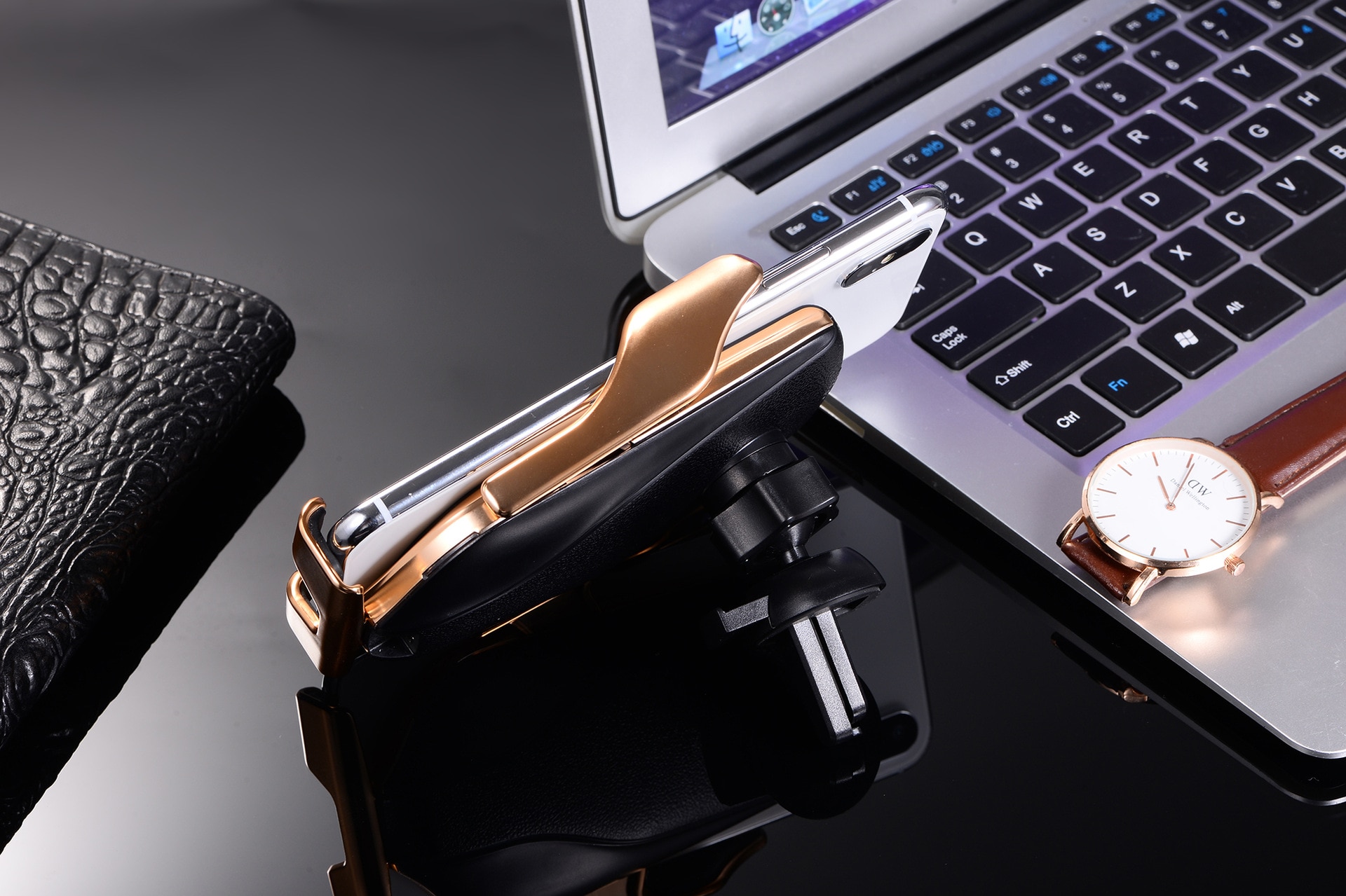 Automatic Clamping 10W Wireless Charger Car Phone Holder Smart Infrared Sensor Air Vent Mount 